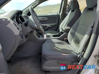 Zdjęcie 7 z 13 samochodu: 2010 CHEVROLET TRAVERSE LS VIN:1GNLVEEDXAS109215 - miniatura