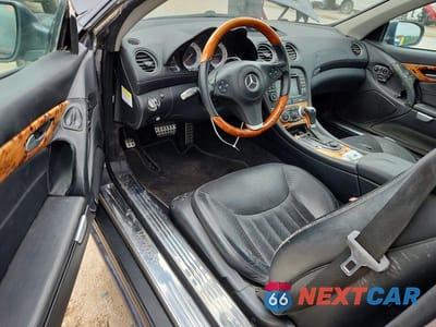 Zdjęcie 8 z 12 samochodu: 2011 MERCEDES-BENZ SL 550 VIN:WDBSK7BA8BF164435 - miniatura