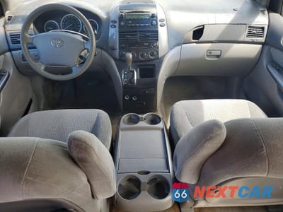 Zdjęcie 8 z 13 samochodu: 2006 TOYOTA SIENNA CE 7 PASSENGER VIN:5TDZA23C16S439509 - miniatura