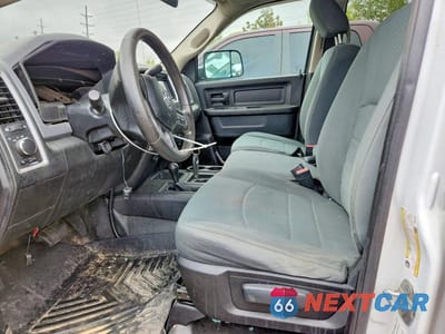 Zdjęcie 7 z 11 samochodu: 2014 RAM 2500 ST VIN:3C6UR5HJ2EG314941 - miniatura