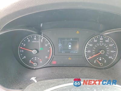 Zdjęcie 9 z 12 samochodu: 2018 KIA OPTIMA S VIN:5XXGT4L34JG234628 - miniatura