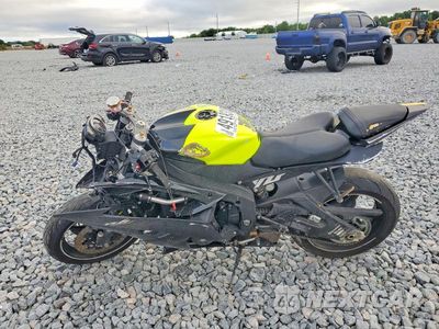 Trzecie zdjęcie samochodu z tyłu: 2012 YAMAHA YZFR6 VIN:JYARJ16E8CA025879 - miniatura