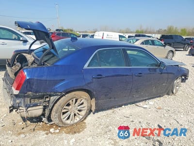 Trzecie zdjęcie samochodu z tyłu: 2016 CHRYSLER 300 LIMITED VIN:2C3CCAAG5GH295628 - miniatura
