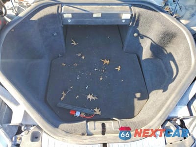 Zdjęcie 11 z 13 samochodu: 2013 TESLA MODEL S VIN:5YJSA1AG5DFP08968 - miniatura