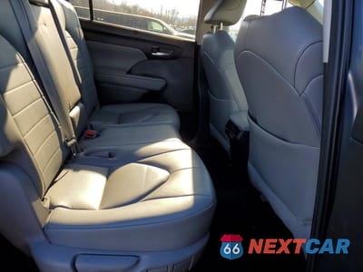 Zdjęcie 11 z 13 samochodu: 2023 TOYOTA HIGHLANDER HYBRID XLE VIN:5TDKBRCH3PS119452 - miniatura