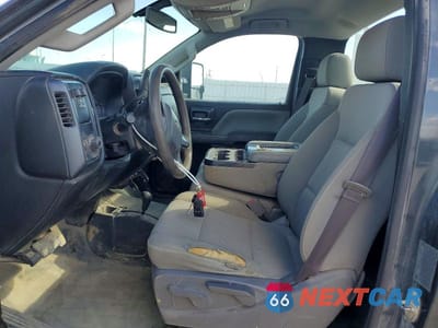 Zdjęcie 7 z 12 samochodu: 2017 CHEVROLET SILVERADO K3500 VIN:1GC3KYCY4HZ251120 - miniatura