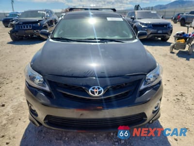 Piąte zdjęcie samochodu w środku: 2013 TOYOTA COROLLA S VIN:2T1BU4EE7DC983781 - miniatura