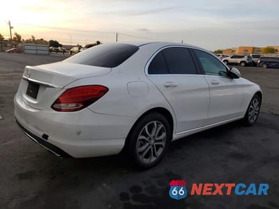 Trzecie zdjęcie samochodu z tyłu: 2015 MERCEDES-BENZ C 300 VIN:55SWF4JB9FU051232 - miniatura