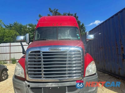 Zdjęcie 6 z 11 samochodu: 2017 FREIGHTLINER CASCADIA TRUCKS SEMI TRUCK VIN:3AKJGLDR2HSHF4212 - miniatura