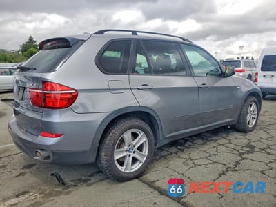 Trzecie zdjęcie samochodu z tyłu: 2012 BMW X5 XDRIVE35D VIN:5UXZW0C57CL668098 - miniatura