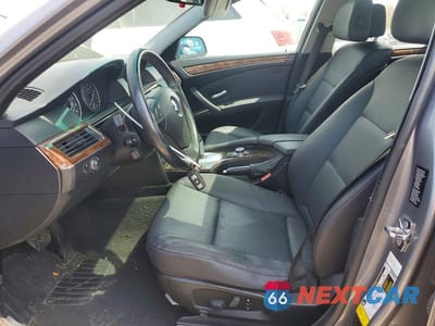Zdjęcie 7 z 12 samochodu: 2009 BMW 528 XI VIN:WBANV13509C154463 - miniatura