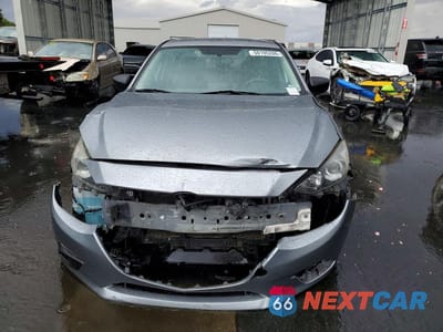 Piąte zdjęcie samochodu w środku: 2016 MAZDA 3 SPORT VIN:JM1BM1T75G1291921 - miniatura