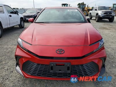 Piąte zdjęcie samochodu w środku: 2025 TOYOTA CAMRY SE VIN:4T1DAACK0SU136055 - miniatura