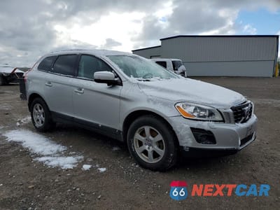Czwarte zdjęcie samochodu z boku: 2010 VOLVO XC60 3.2 VIN:YV4960DZ6A2052394 - miniatura
