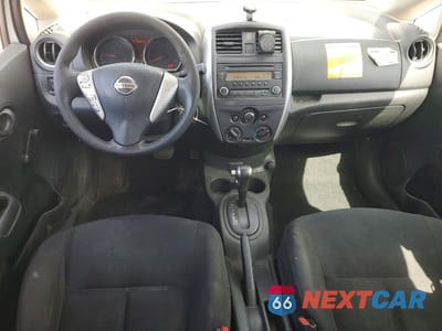 Zdjęcie 8 z 12 samochodu: 2018 NISSAN VERSA NOTE S VIN:3N1CE2CP5JL362271 - miniatura