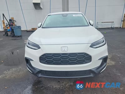 Piąte zdjęcie samochodu w środku: 2025 HONDA HR-V LX VIN:3CZRZ1H35SM746391 - miniatura