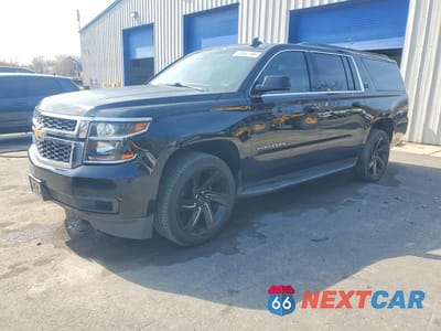 2018 CHEVROLET SUBURBAN K1500 LT 1GNSKHKC3JR116645 - główne zdjęcie licytacji z USA - miniatura