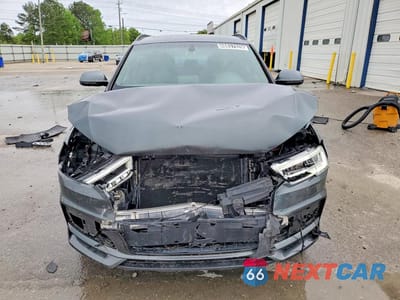 Piąte zdjęcie samochodu w środku: 2018 AUDI Q3 PREMIUM PLUS VIN:WA1JCCFS4JR010592 - miniatura