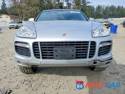 Piąte zdjęcie samochodu w środku: 2010 PORSCHE CAYENNE GTS VIN:WP1AD2APXALA61550 - miniatura