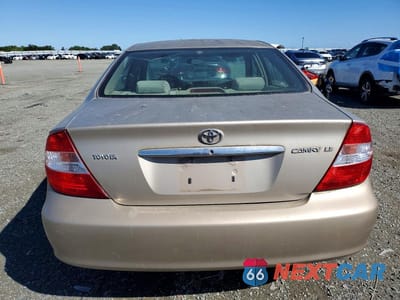 Zdjęcie 6 z 11 samochodu: 2004 TOYOTA CAMRY LE VIN:4T1BE32K14U831740 - miniatura