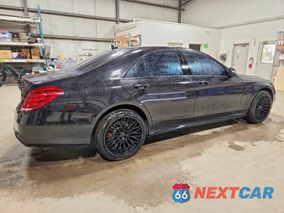Trzecie zdjęcie samochodu z tyłu: 2016 MERCEDES-BENZ S 550 4MATIC VIN:WDDUF8FB1GA236609 - miniatura