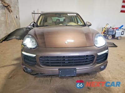 Piąte zdjęcie samochodu w środku: 2016 PORSCHE CAYENNE VIN:WP1AA2A20GLA11259 - miniatura