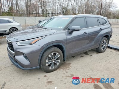 2021 TOYOTA HIGHLANDER XLE 5TDGZRBH6MS096649 - główne zdjęcie licytacji z USA - miniatura