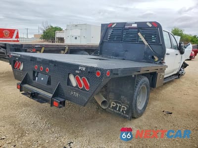 Trzecie zdjęcie samochodu z tyłu: 2023 CHEVROLET SILVERADO K3500 VIN:1GB4YSEY1PF146410 - miniatura