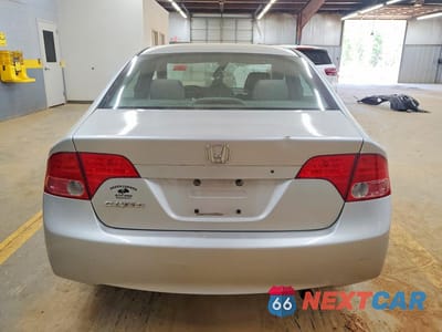 Zdjęcie 6 z 12 samochodu: 2006 HONDA CIVIC LX VIN:1HGFA165X6L043561 - miniatura