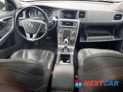 Zdjęcie 8 z 14 samochodu: 2016 VOLVO V60 CROSS COUNTRY PREMIER VIN:YV4612HK1G1003533 - miniatura