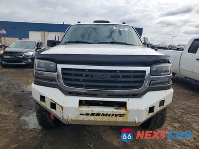Piąte zdjęcie samochodu w środku: 2007 GMC SIERRA K2500 HEAVY DUTY VIN:1GTHK23D27F190611 - miniatura