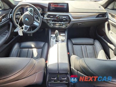 Zdjęcie 8 z 13 samochodu: 2020 BMW M550XI VIN:WBAJS7C0XLCD19024 - miniatura