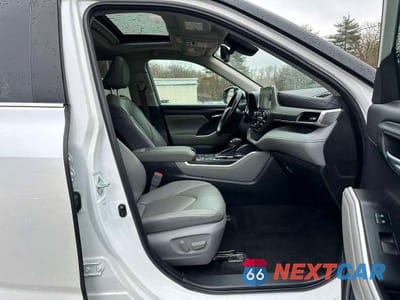 Zdjęcie 6 z 10 samochodu: 2023 TOYOTA HIGHLANDER XLE VIN:5TDKDRBH0PS005064 - miniatura