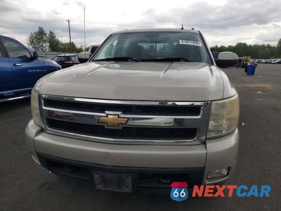Piąte zdjęcie samochodu w środku: 2007 CHEVROLET SILVERADO K1500 CREW CAB VIN:2GCEK13M971503786 - miniatura