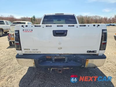 Zdjęcie 6 z 11 samochodu: 2010 GMC SIERRA C1500 SL VIN:1GTSCUEA6AZ125347 - miniatura