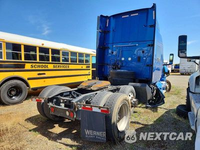 Czwarte zdjęcie samochodu z boku: 2020 INTERNATIONAL LT625 SEMI TRUCK VIN:3HSDZAPR4LN484369 - miniatura