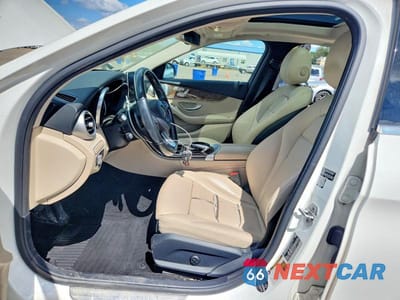 Zdjęcie 7 z 11 samochodu: 2015 MERCEDES-BENZ C 300 4MATIC VIN:55SWF4KB3FU034084 - miniatura