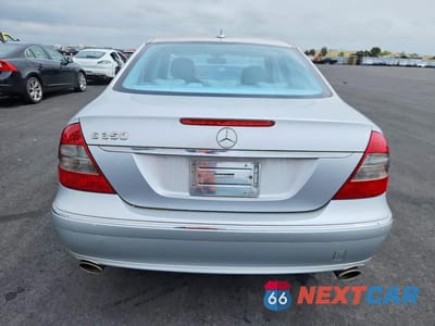 Zdjęcie 6 z 11 samochodu: 2008 MERCEDES-BENZ E 350 VIN:WDBUF56X78B327396 - miniatura