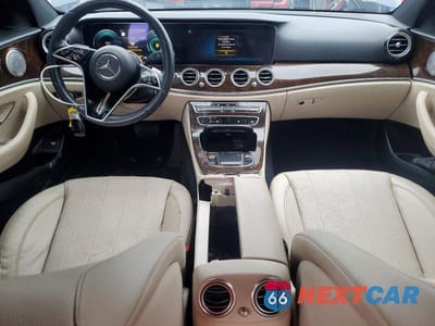 Zdjęcie 8 z 11 samochodu: 2021 MERCEDES-BENZ E 350 VIN:W1KZF8DB9MA916388 - miniatura