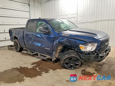 Czwarte zdjęcie samochodu z boku: 2019 RAM 1500 BIG HORN VIN:1C6SRFBT4KN921286 - miniatura