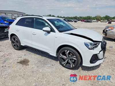 Czwarte zdjęcie samochodu z boku: 2023 AUDI Q3 PREMIUM PLUS S LINE 45 VIN:WA1EECF36P1020035 - miniatura