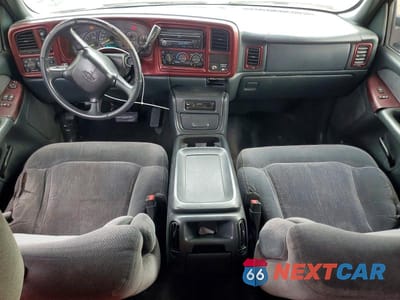 Zdjęcie 8 z 12 samochodu: 2001 CHEVROLET SILVERADO K1500 VIN:1GCEK19T91E153404 - miniatura