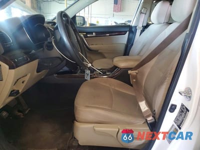 Zdjęcie 7 z 13 samochodu: 2014 KIA SORENTO LX VIN:5XYKT3A61EG515336 - miniatura