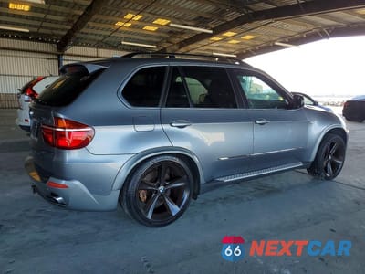 Trzecie zdjęcie samochodu z tyłu: 2007 BMW X5 4.8I VIN:5UXFE83557LZ37662 - miniatura