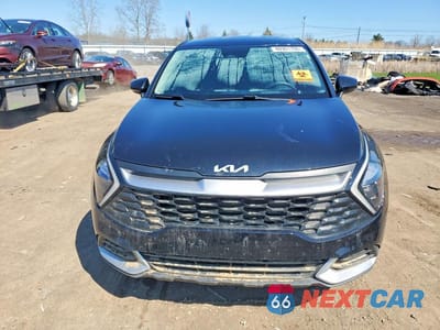 Piąte zdjęcie samochodu w środku: 2023 KIA SPORTAGE LX VIN:KNDPU3AF4P7176428 - miniatura