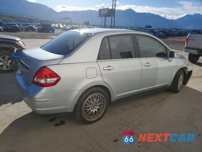 Trzecie zdjęcie samochodu z tyłu: 2007 NISSAN VERSA 1.8 S VIN:3N1BC11E27L459224 - miniatura