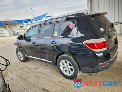 Drugie zdjęcie samochodu z przodu: 2011 TOYOTA HIGHLANDER SE VIN:5TDZK3EH1BS045692 - miniatura