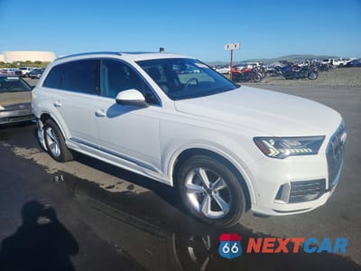 Czwarte zdjęcie samochodu z boku: 2023 AUDI Q7 PREMIUM PLUS VIN:WA1LCBF79PD018742 - miniatura