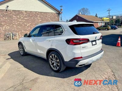 Drugie zdjęcie samochodu z przodu: 2022 BMW X5 XDRIVE45E VIN:5UXTA6C02N9M26931 - miniatura
