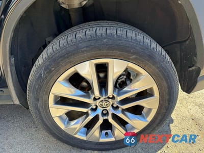 Zdjęcie 11 z 14 samochodu: 2021 TOYOTA RAV4 XLE PREMIUM VIN:2T3A1RFV4MC241684 - miniatura